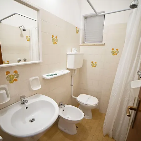Ischia Hotel 2*