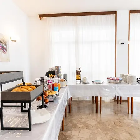Ischia Hotell 2*