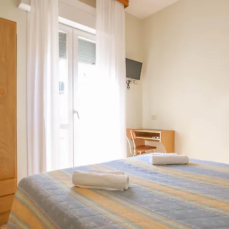 Ischia Hotell 2*