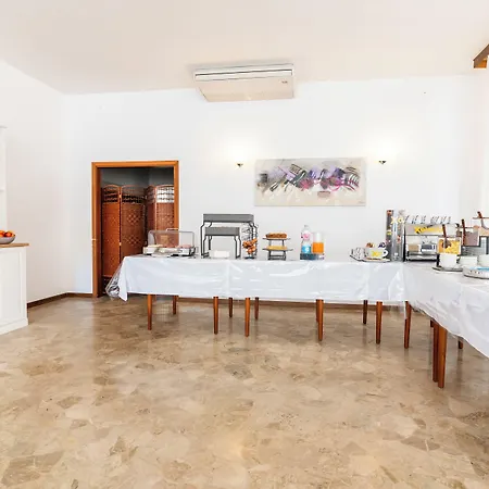 Ischia Hotell 2*