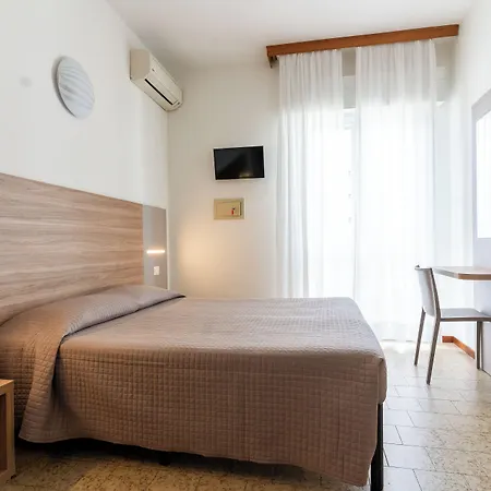 Ischia Hotell 2*