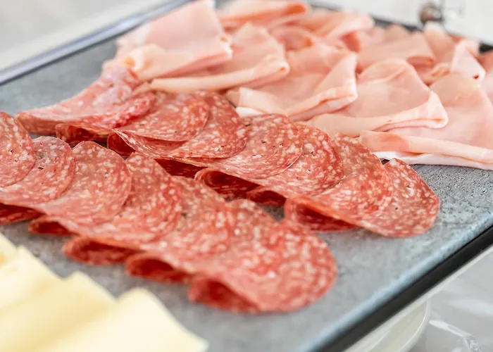 Ξενοδοχείο Ischia 2*